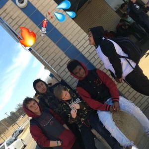 Meet your Posher, Leroy